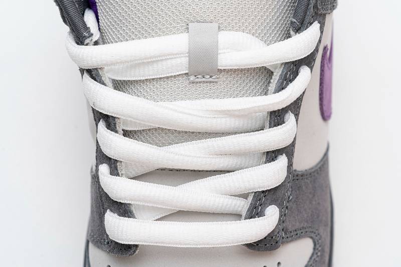 Nike SB Dunk Low Purple Pigeon