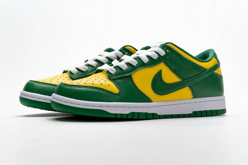 Nike SB Dunk Low SP Brazil