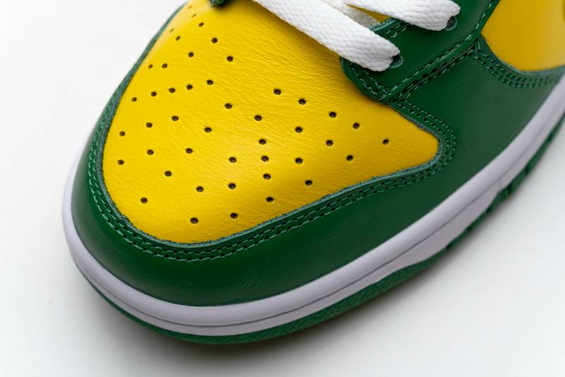 Nike SB Dunk Low SP Brazil
