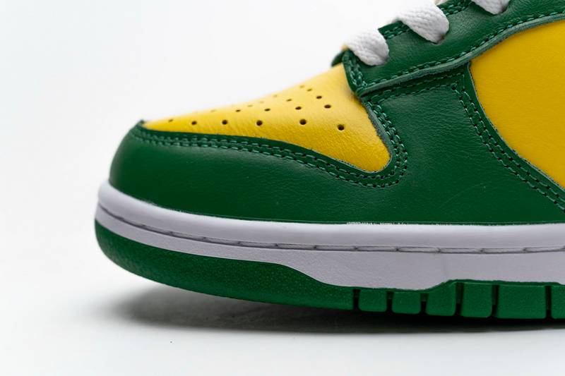 Nike SB Dunk Low SP Brazil