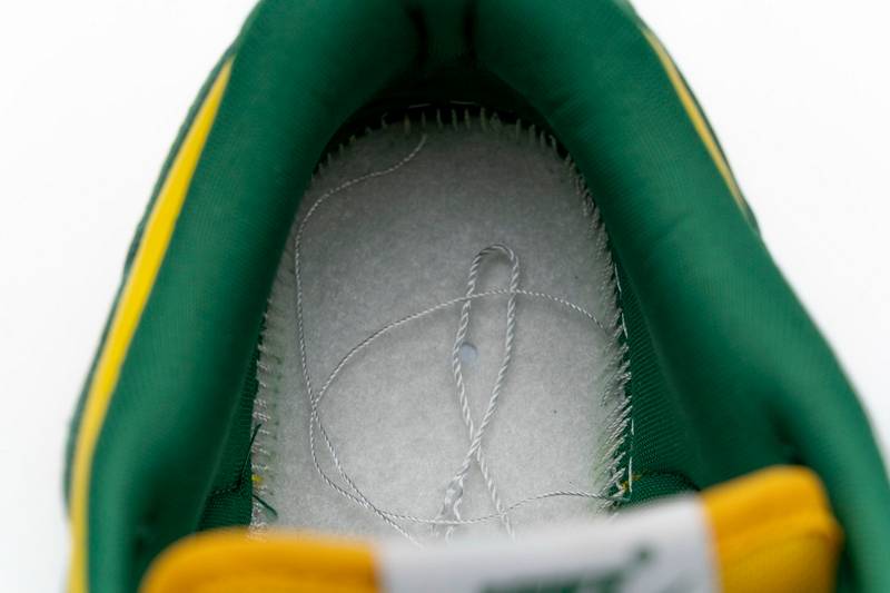 Nike SB Dunk Low SP Brazil