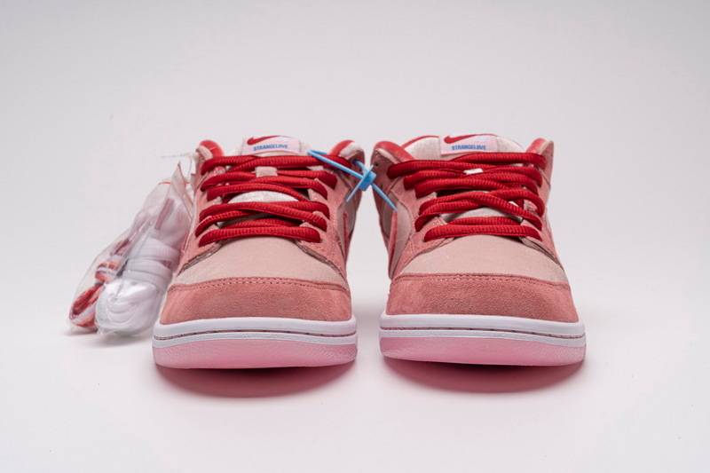 Nike SB Dunk Low Strange Love Skateboards