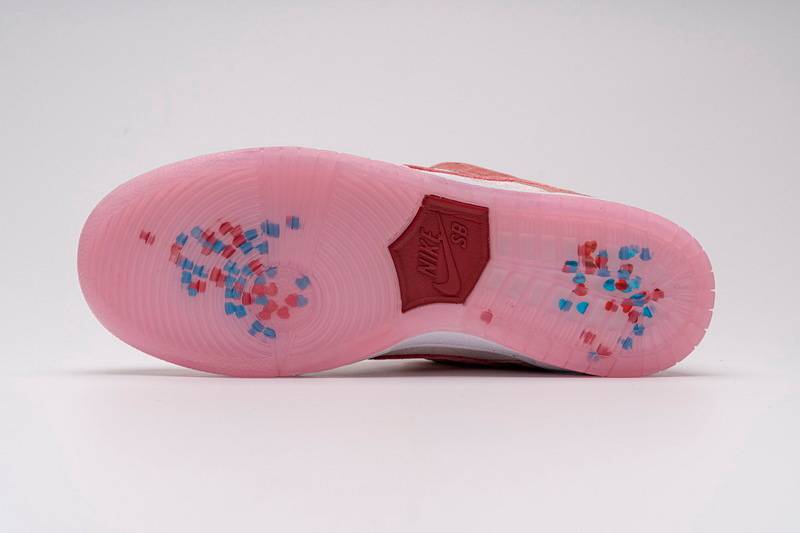 Nike SB Dunk Low Strange Love Skateboards