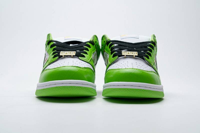 nike sb dunk low S*p*e green stars