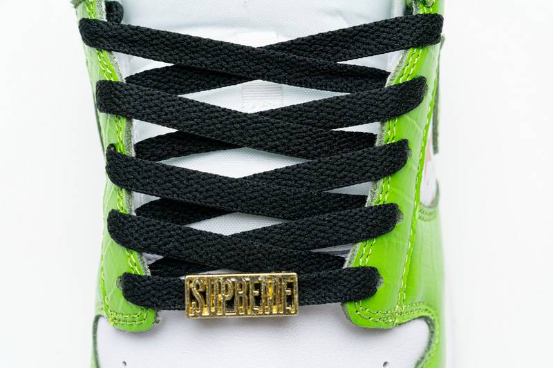 nike sb dunk low S*p*e green stars