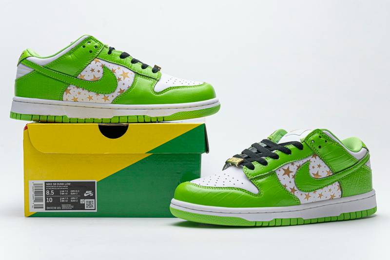 nike sb dunk low S*p*e green stars