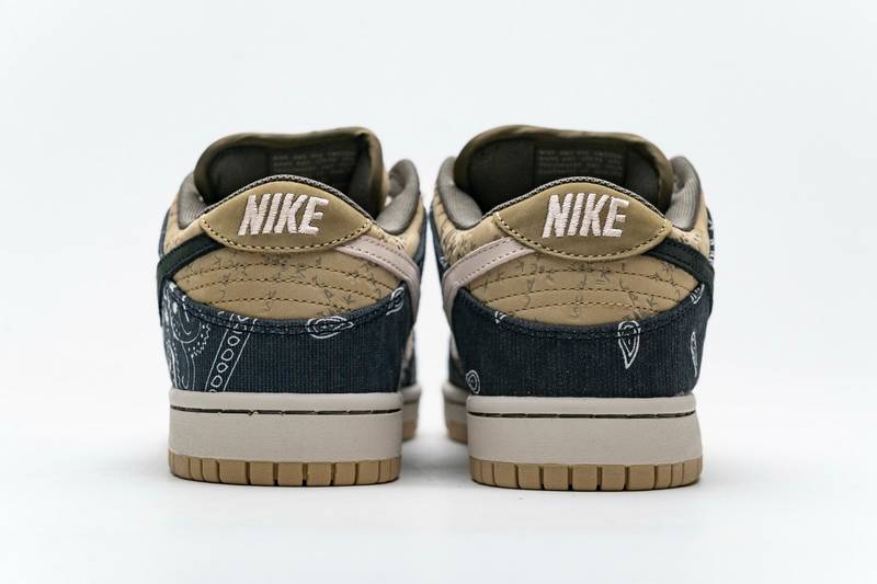 Nike SB Dunk Low Travis Scott