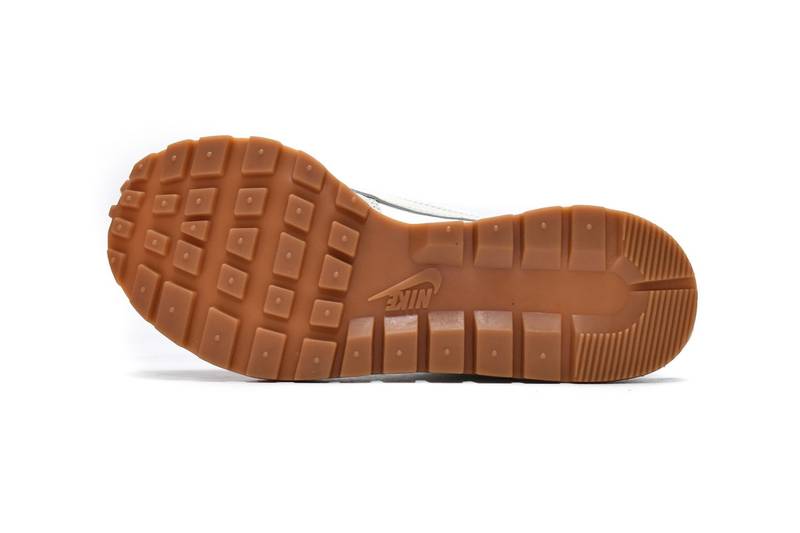 Nike Vaporwaffle sacai Sail Gum