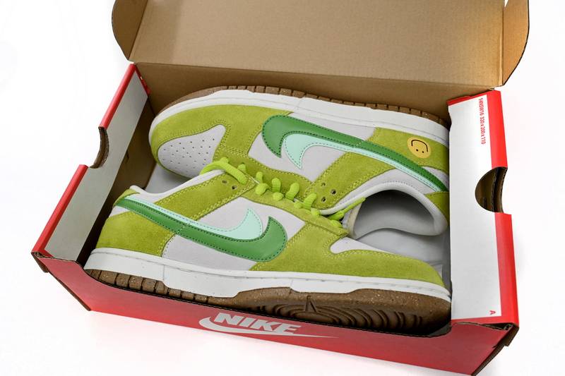 Nk SB Dunk Low “85” Gray Green Apple Double Hook