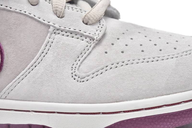 Otomo Katsuhiro x Nike SB Dunk Low Steamboy OST