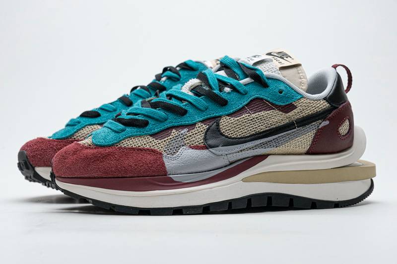 Sacai x Nike Pegasua Vaporfly String Black Villain Red