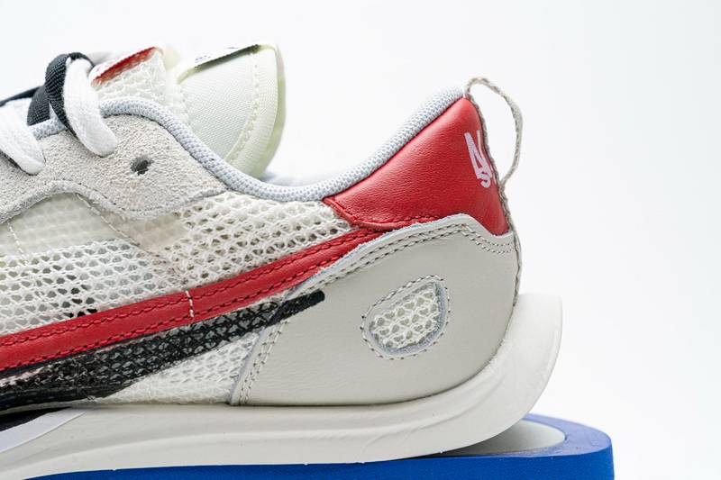 Sacai x Nike Pegasua Vaporfly Villain Grey Blue Red