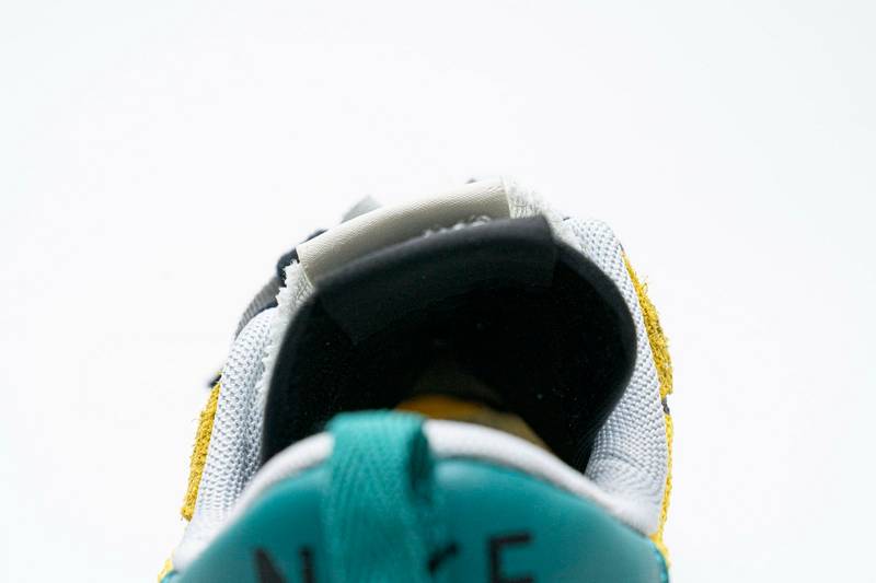 Sacai x Nike Pegasua Vaporfly Yellow Green