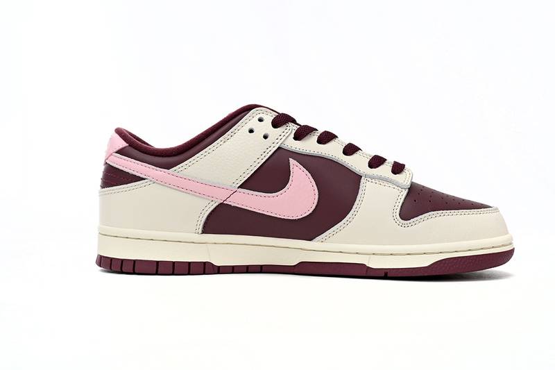 Nike Dunk Low Retro PRM Valentine’s Day (2023)