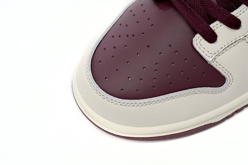 Nike Dunk Low Retro PRM Valentine’s Day (2023)