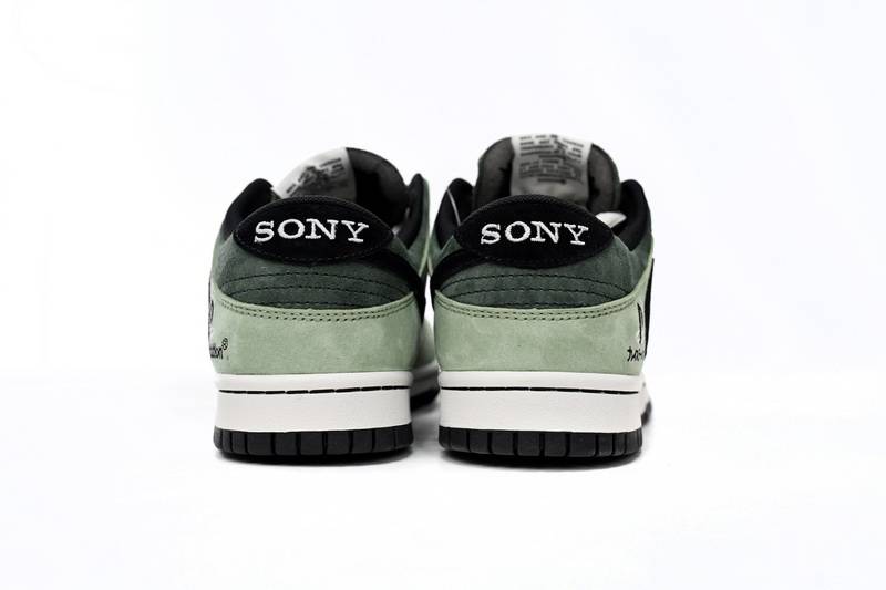 Travis Scott x PlayStation x Nike Dunk Low ”PS5″