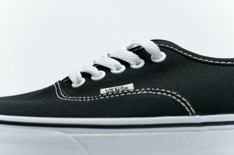 Vans Authentic Black White
