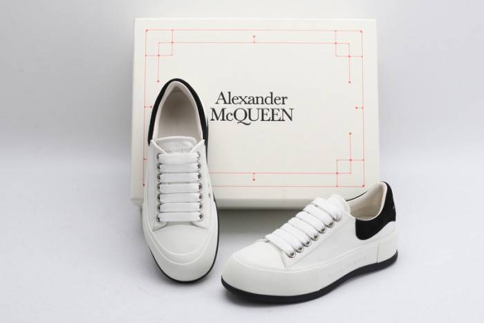 MQ Sneakers