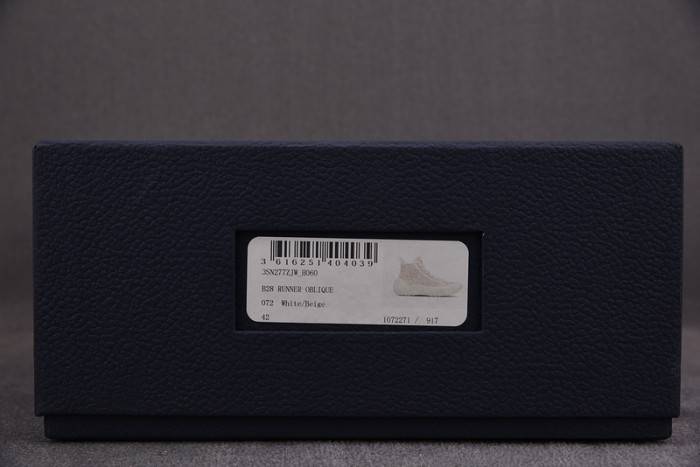 D10R B28 Oblique High Top Sneaker