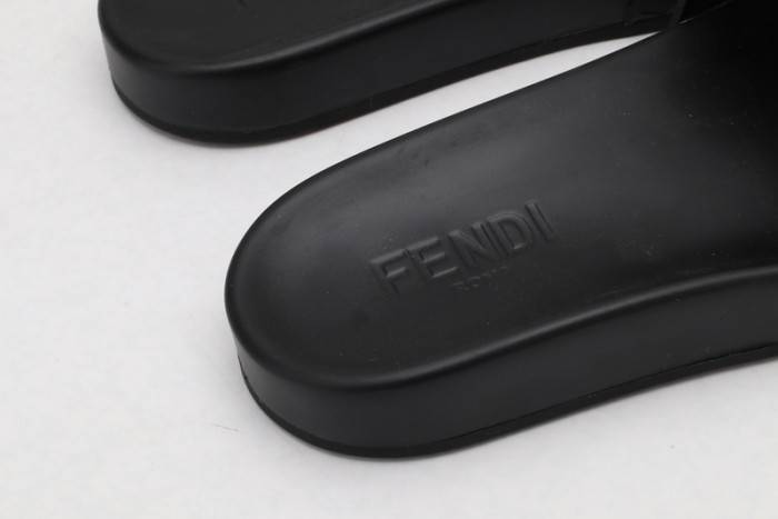 FEND1 SLIPPERS