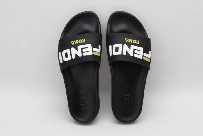 FEND1 SLIPPERS