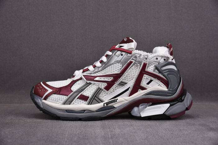 Ba*len*cia*ga -runner