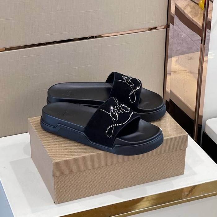 CHRIS_TIAN LOU_BOUTIN SLIPPERS