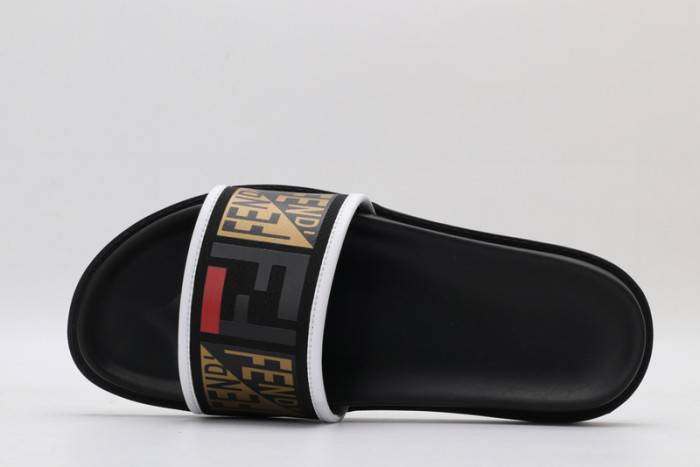 FEND1 SLIPPERS