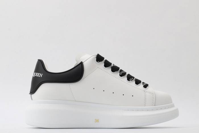 MQ Sneakers
