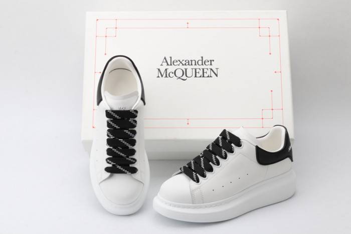 MQ Sneakers