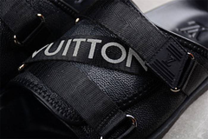 Loui Vuitto SLIPPERS