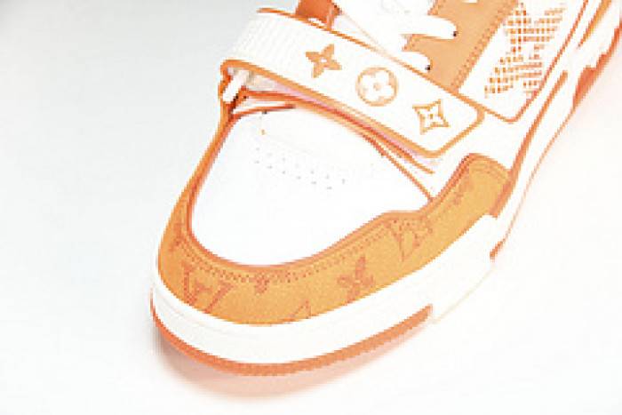 LOUI VUITTO SNEAKER