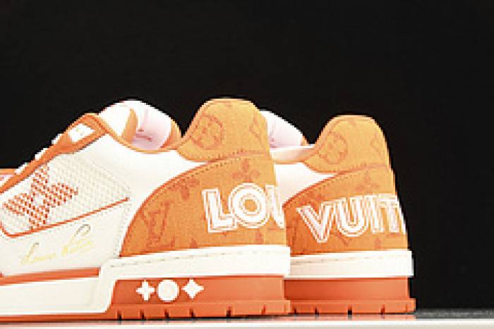 LOUI VUITTO SNEAKER