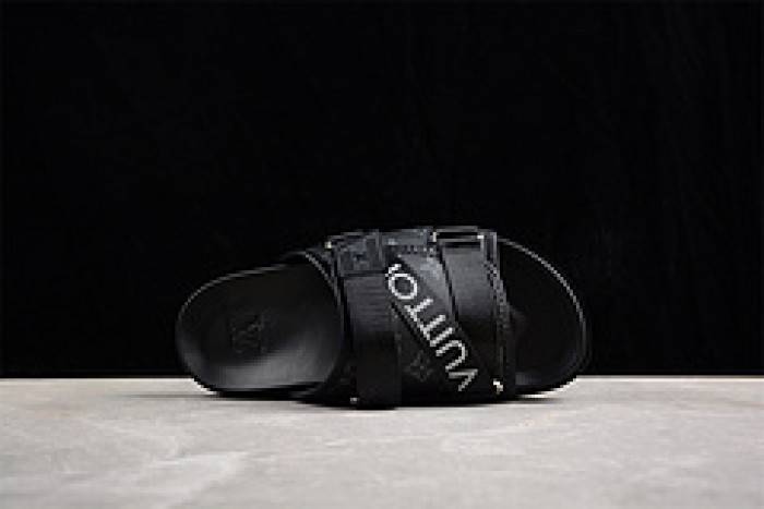 Loui Vuitto SLIPPERS