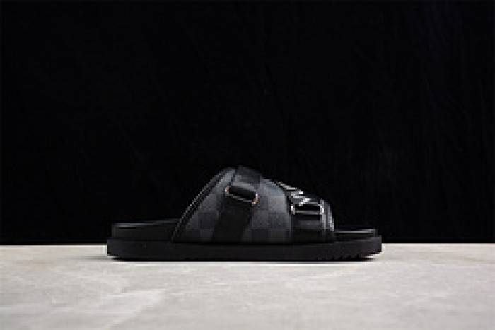 Loui Vuitto SLIPPERS