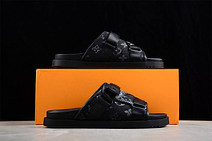 Loui Vuitto SLIPPERS