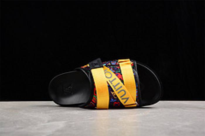 Loui Vuitto SLIPPERS