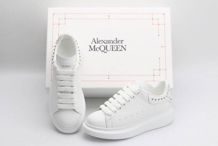 MQ Sneakers