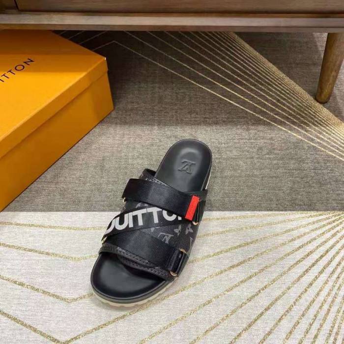 Loui Vuitto SLIPPERS