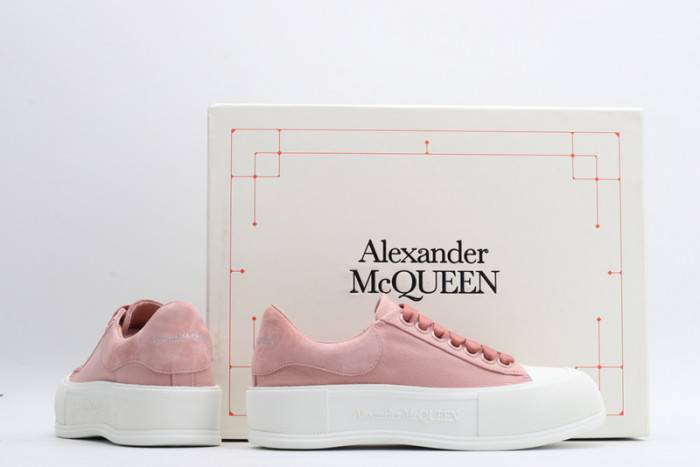 MQ Sneakers