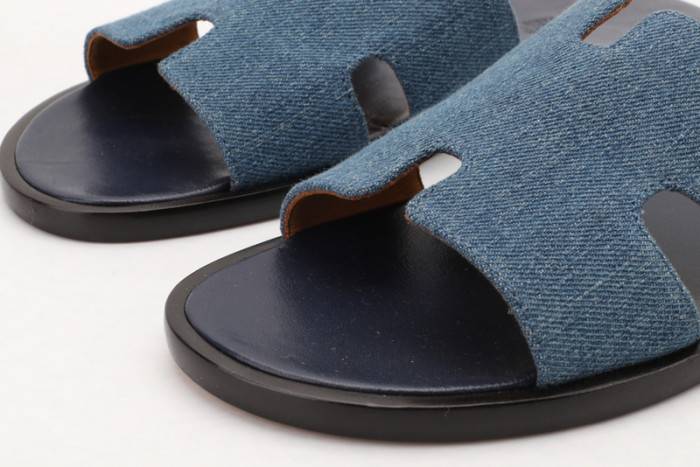 HERM*S SLIPPERS