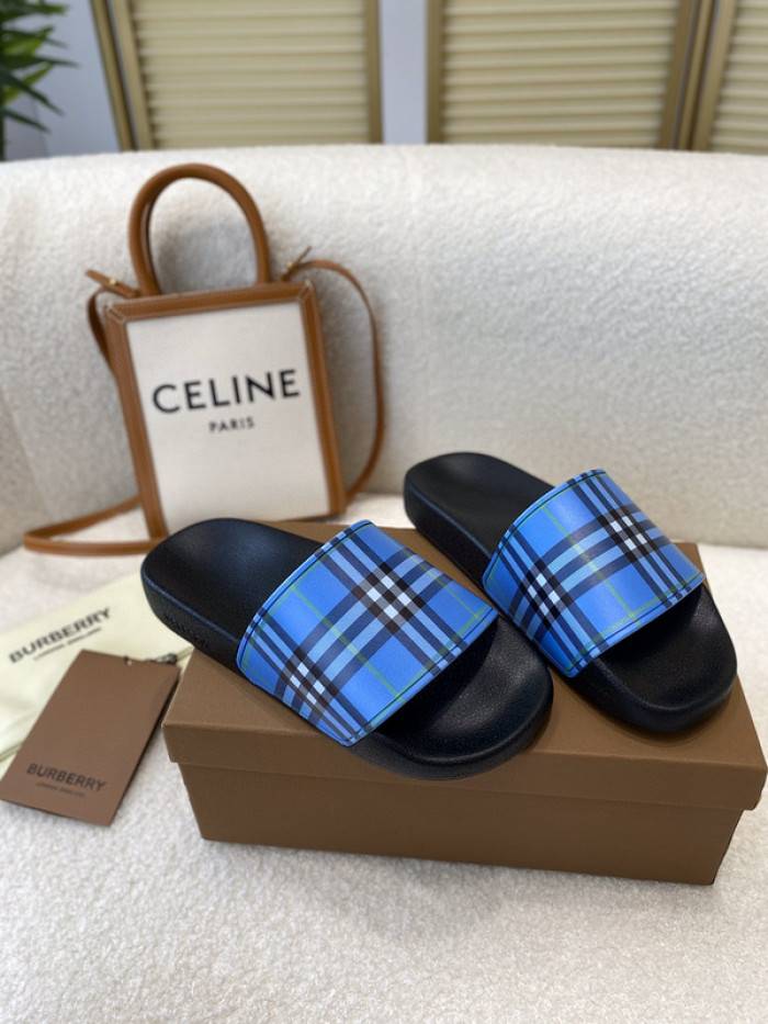 BUR_BERRY SLIPPERS