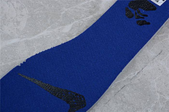 00F X DUNK LOW ‘LOT 27 OF 50’ – NIKE – DM1602-120