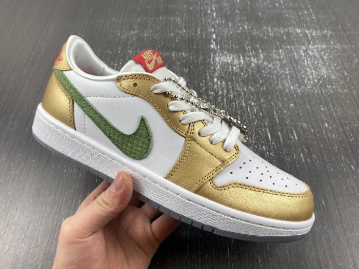 Air Jordan 1 Low SE “Year of the Dragon”FQ6593-100