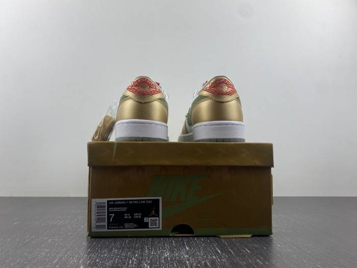 Air Jordan 1 Low SE “Year of the Dragon”FQ6593-100