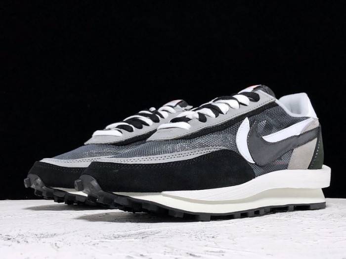 Nike LD Waffle Sacai Black – BV0073-001