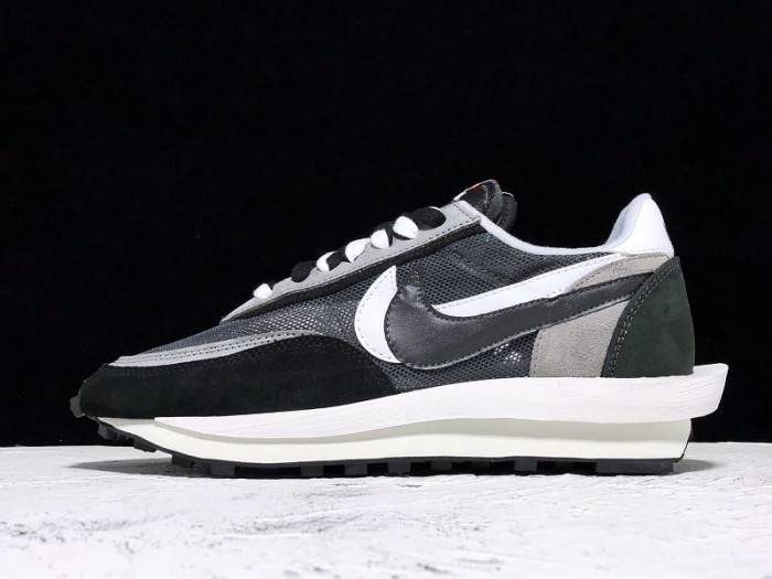 Nike LD Waffle Sacai Black – BV0073-001