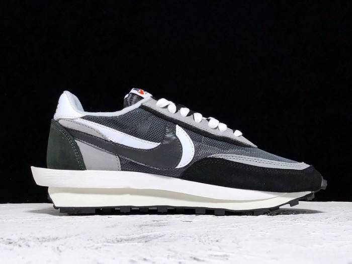 Nike LD Waffle Sacai Black – BV0073-001
