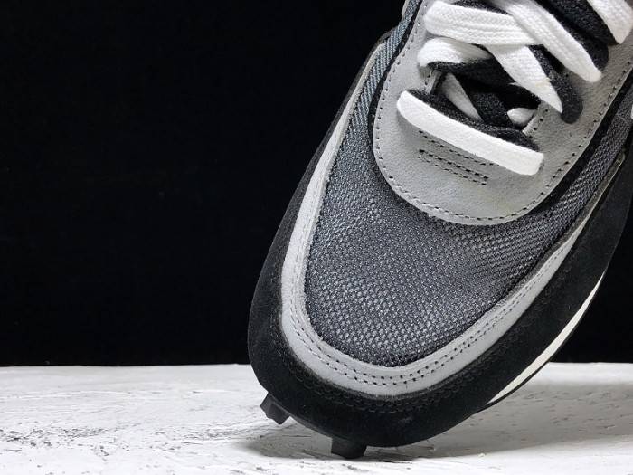 Nike LD Waffle Sacai Black – BV0073-001