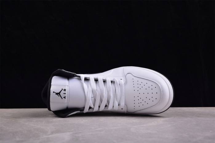 AIR JORDAN 1 MID “WHITE/BLACK” NOW AVAILABLE DQ8426-132
